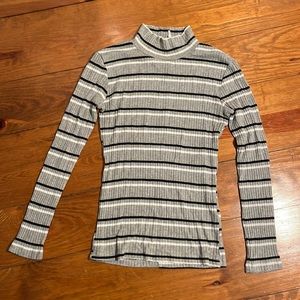 Frame Women's Striped Long Sleeve Mock Neck Top Gray Size S